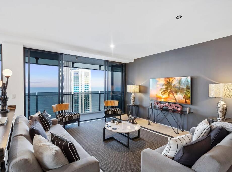 Exclusive Circle On Cavil Sub-Penthouse Luxury Apt - Hosted By Coastal Letting Χρυσή Ακτή Εξωτερικό φωτογραφία
