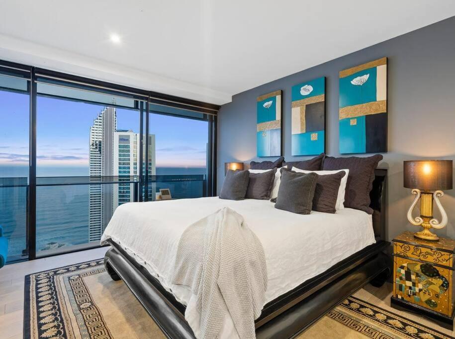 Exclusive Circle On Cavil Sub-Penthouse Luxury Apt - Hosted By Coastal Letting Χρυσή Ακτή Εξωτερικό φωτογραφία
