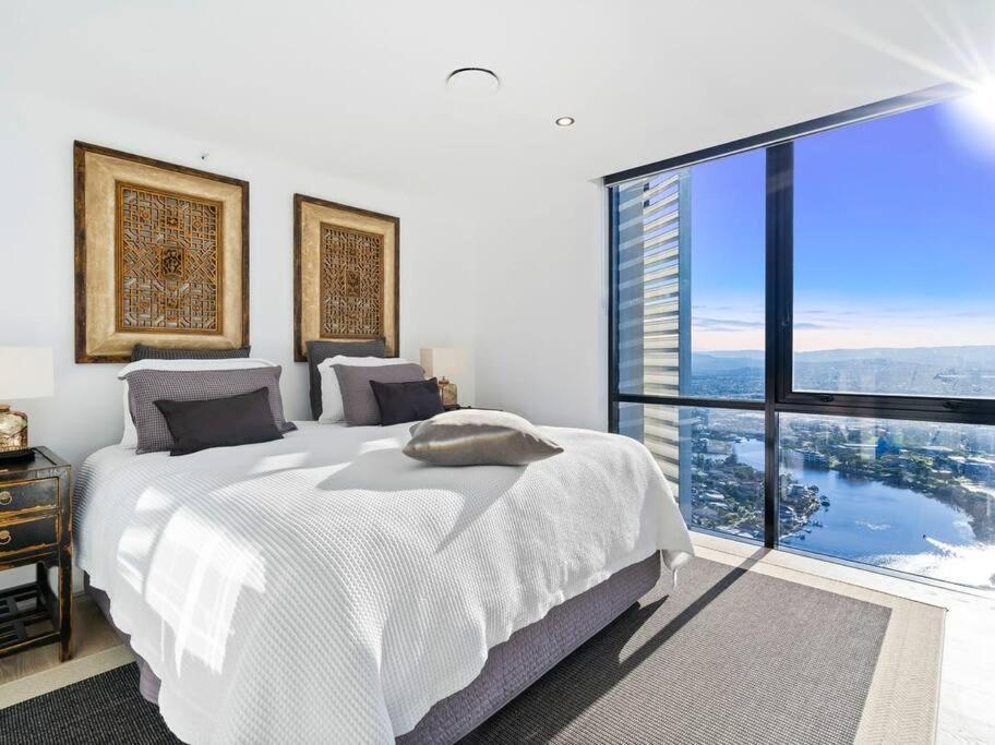 Exclusive Circle On Cavil Sub-Penthouse Luxury Apt - Hosted By Coastal Letting Χρυσή Ακτή Εξωτερικό φωτογραφία